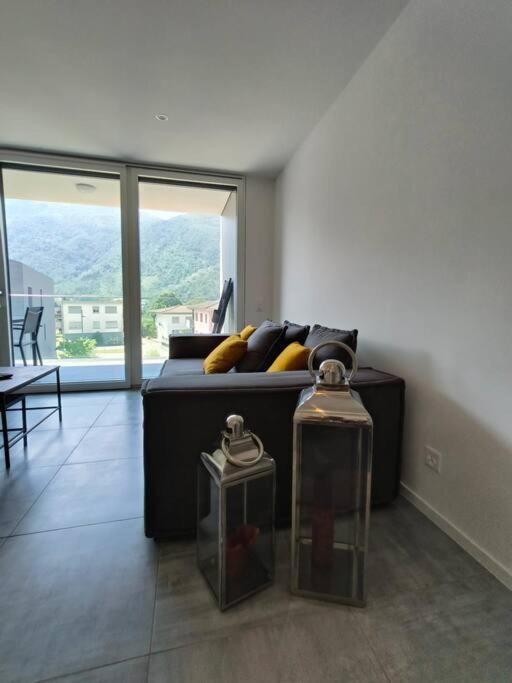 Design Apartment Melano Lake Esterno foto